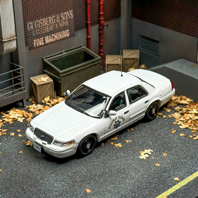 Rollin 1:64 Scale CHP California Highway Patrol SMPV 'Polar Bear' Commercial Patrol Vehicle - Die-Cast Alloy Police Car Model (Limited Edition Collectible Toy Car)