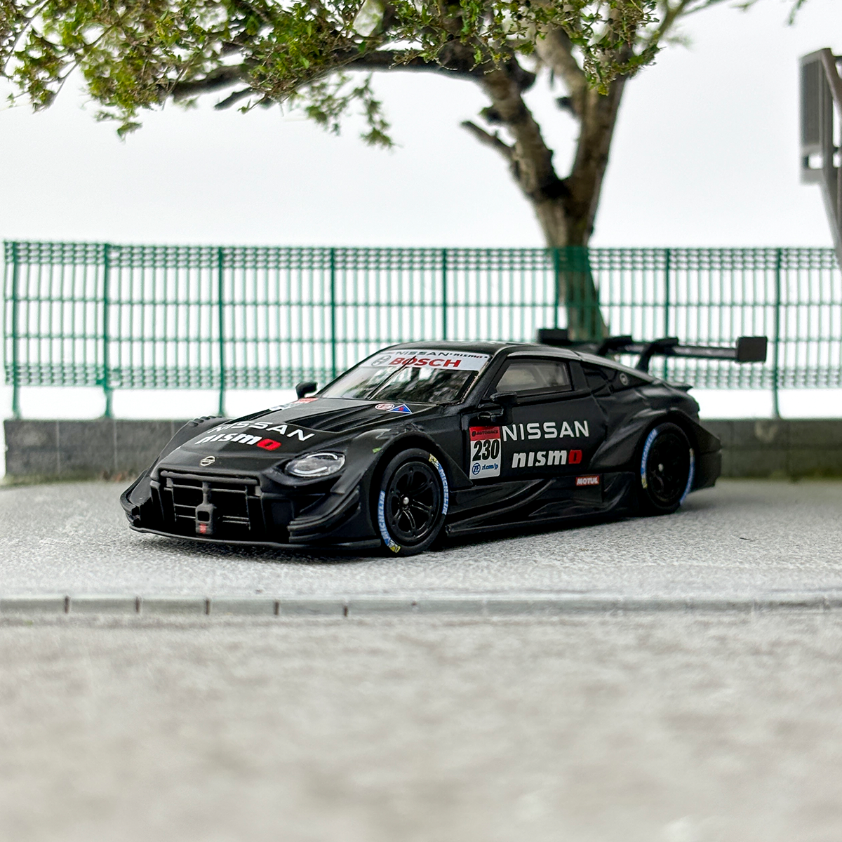 MINIGT 1:64 #755 Nissan Z GT500 230 Alloy car model