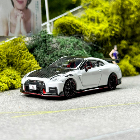 INNO 1:64 NISSAN GT-R R35 NISMO