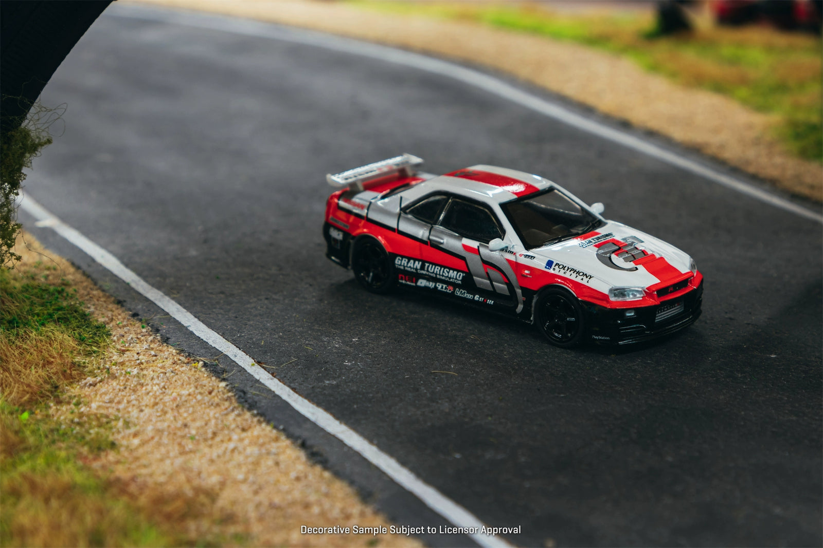 Tarmac Works 1:64 TW Nissan GTR34 Z tune GT Alloy car model