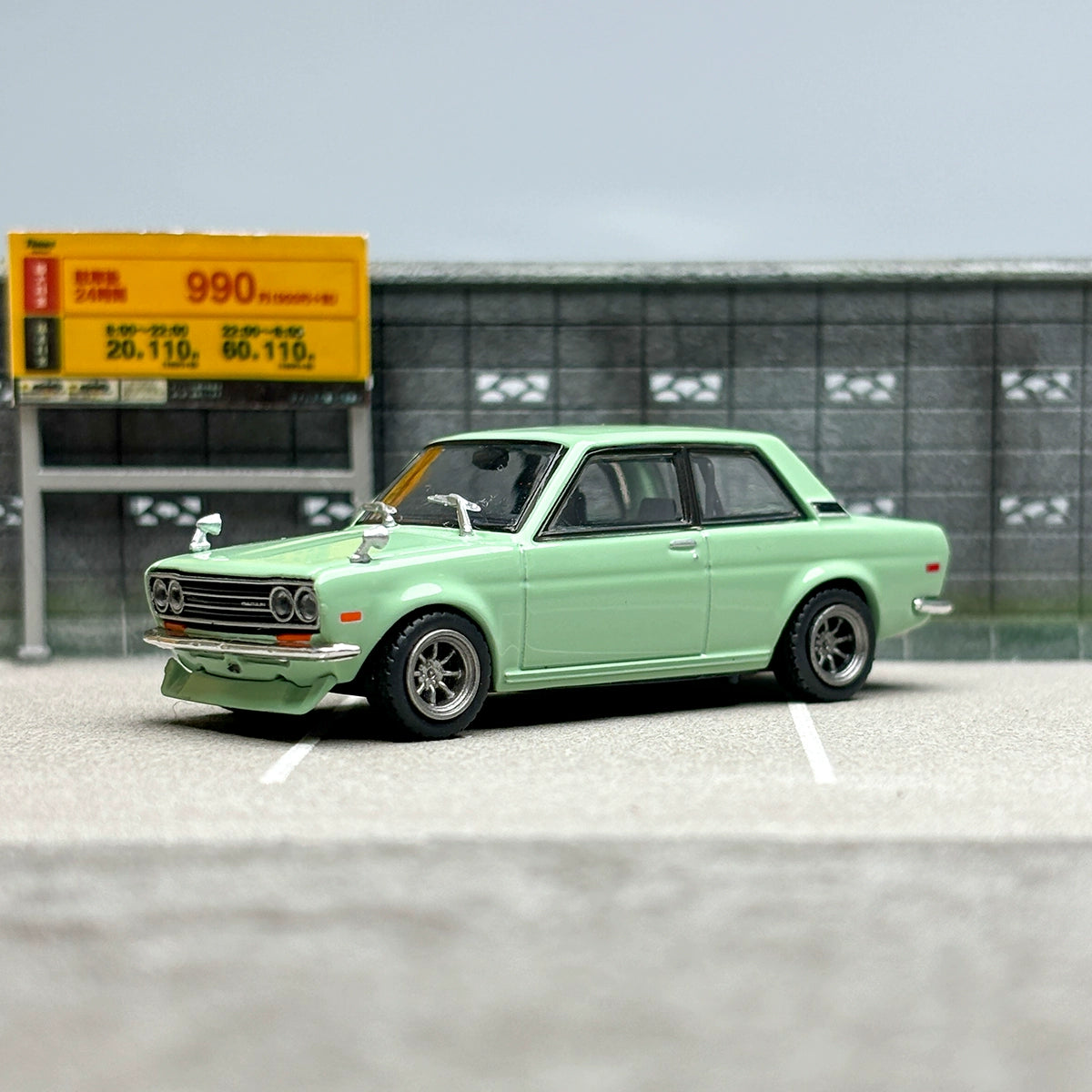 TW 1:64 Nissan Datsun 510 Green Alloy car model