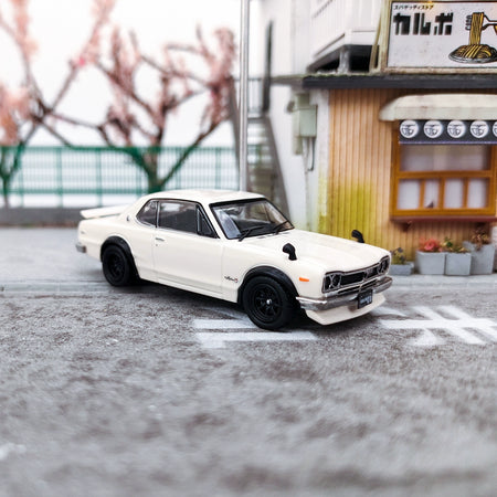 INNO 1:64 NISSAN SKYLINE 2000 GTR KPGC10 Alloy car model
