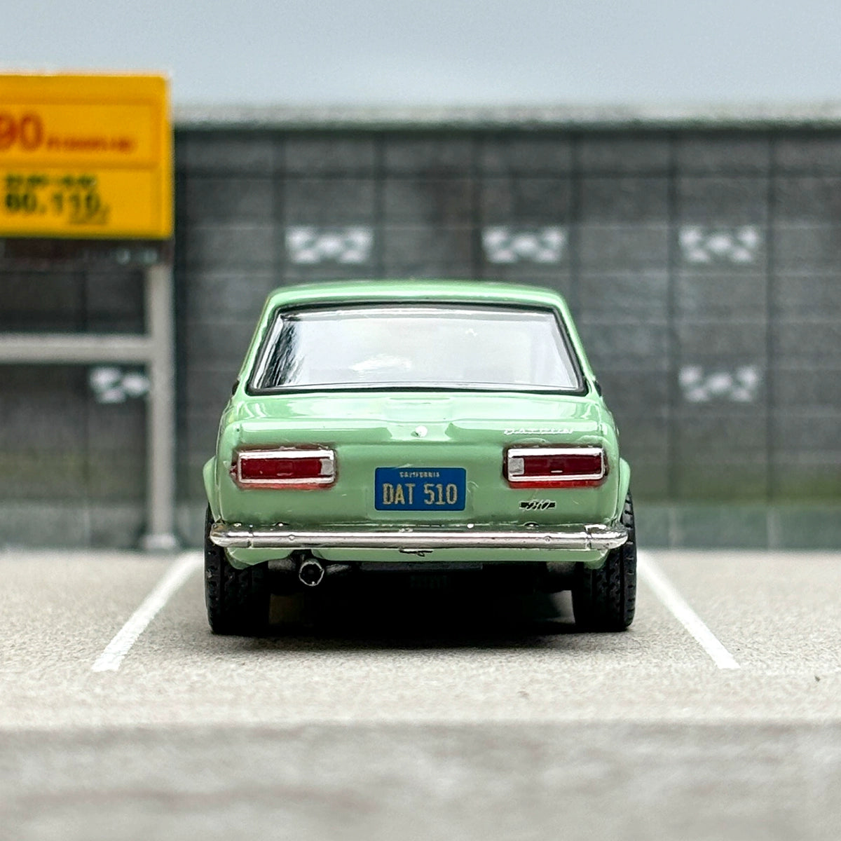 TW 1:64 Nissan Datsun 510 Green Alloy car model