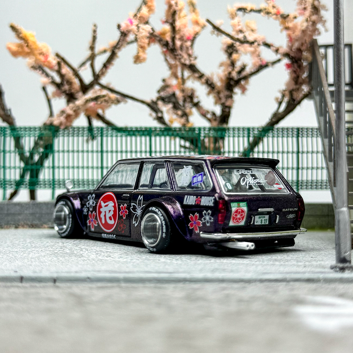Kaido House MINIGT //114 1:64 Datsun 510 Wagon Hanam V3 Alloy car model