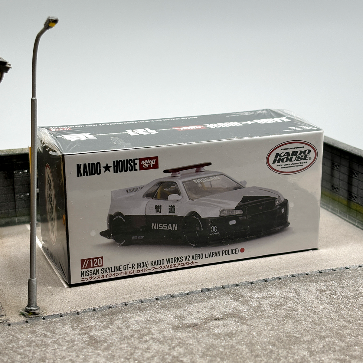 Kaido House MINIGT 1:64 //120 Nissan GTR R34 (Japan Police) Alloy car model