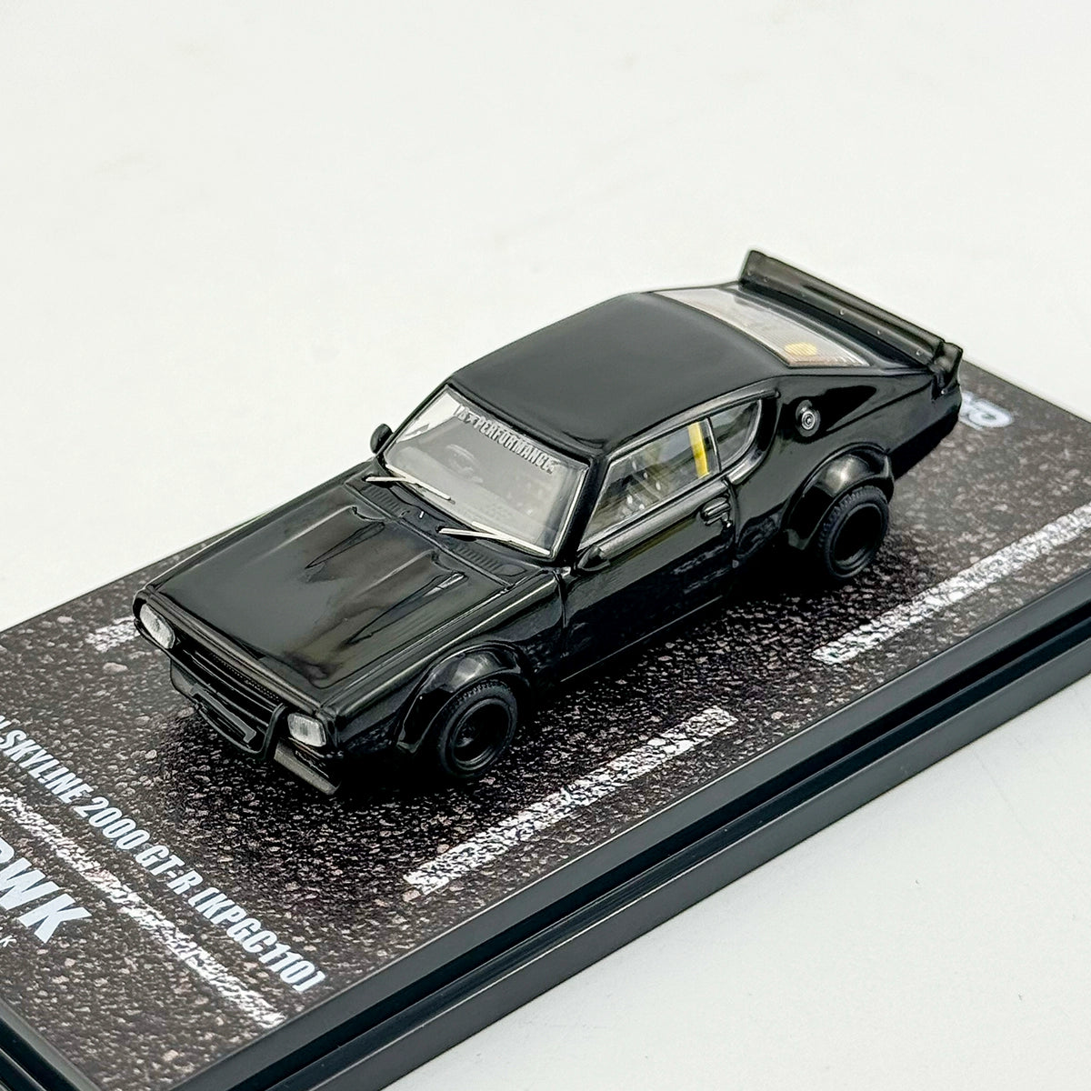 INNO 1:64 LB Works NISSAN 2000 GTR KPGC110 Black Alloy car model