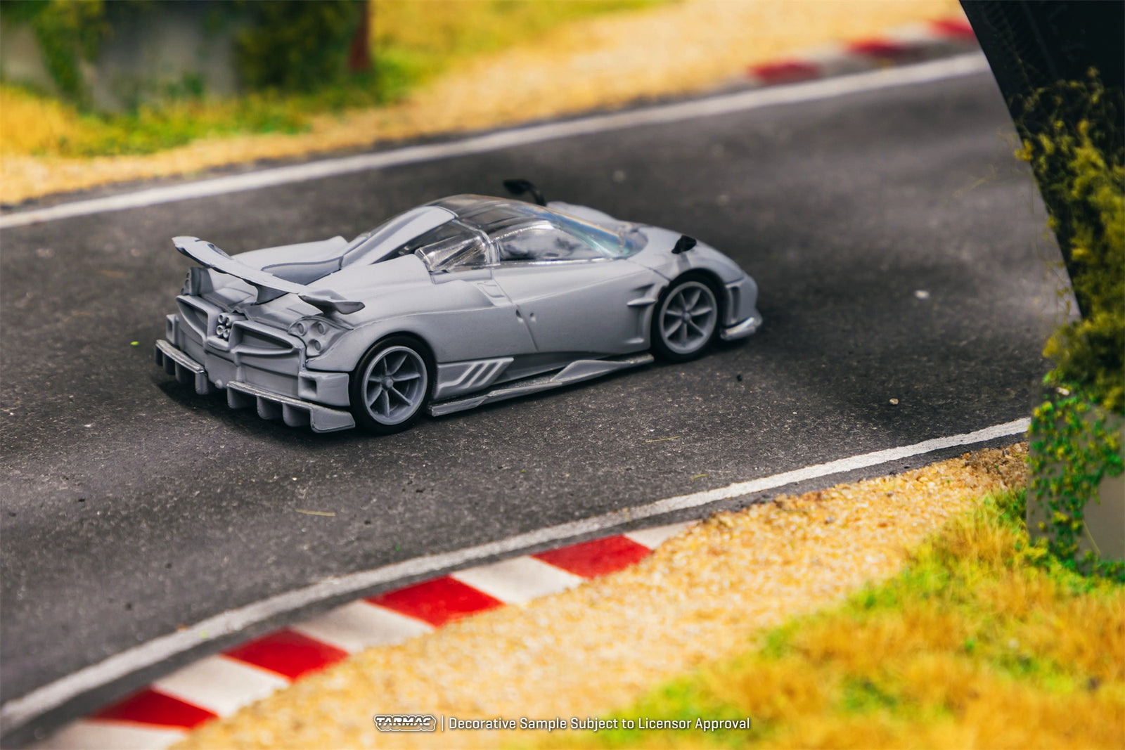 Tarmac Work 1:64 TW Imola Pagani  Alloy car model