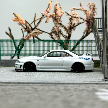 Kaido House MINIGT 1:64 //113 Nissan GTR R33 Gredoy GR33 V1 Alloy car model