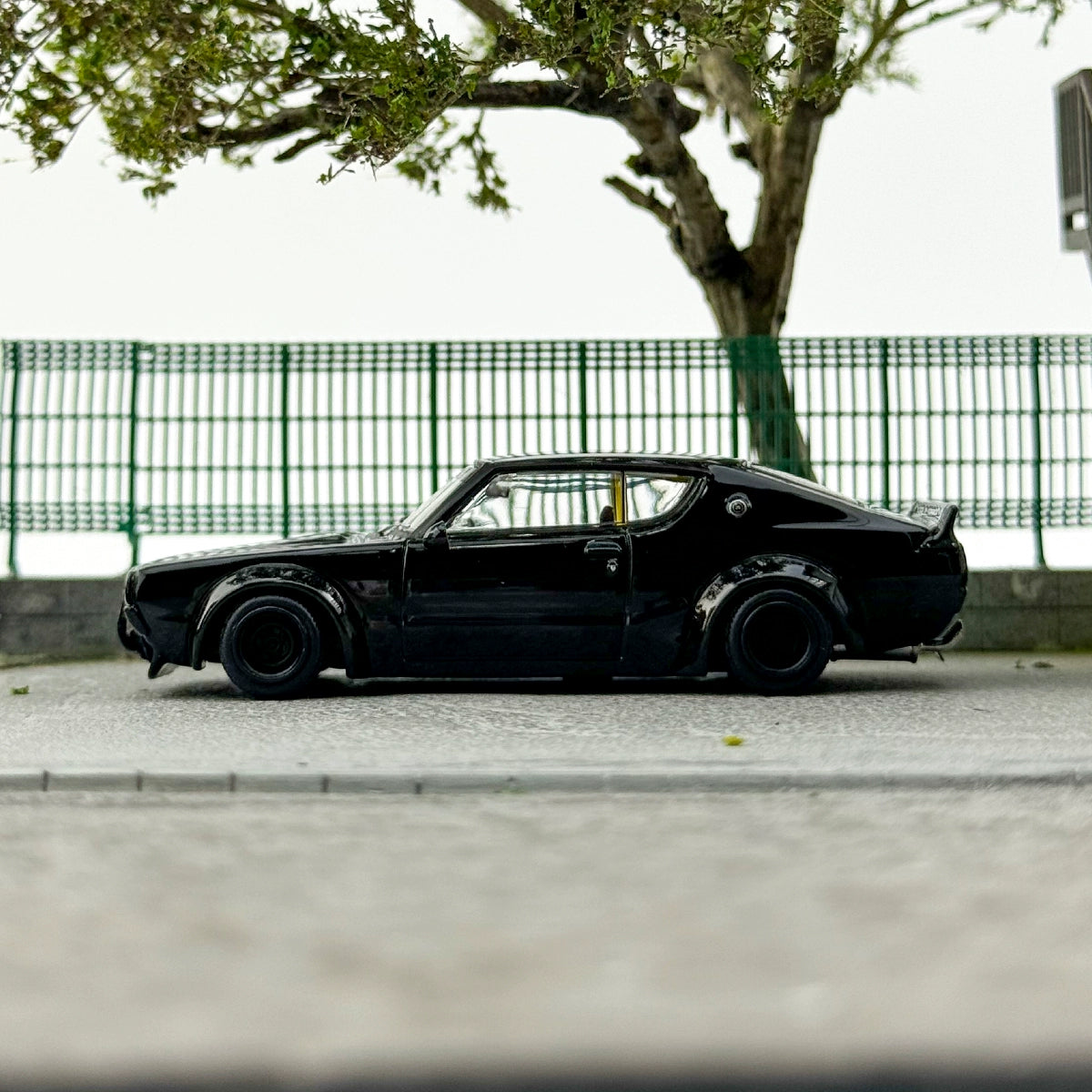 INNO 1:64 LB Works NISSAN 2000 GTR KPGC110 Black Alloy car model