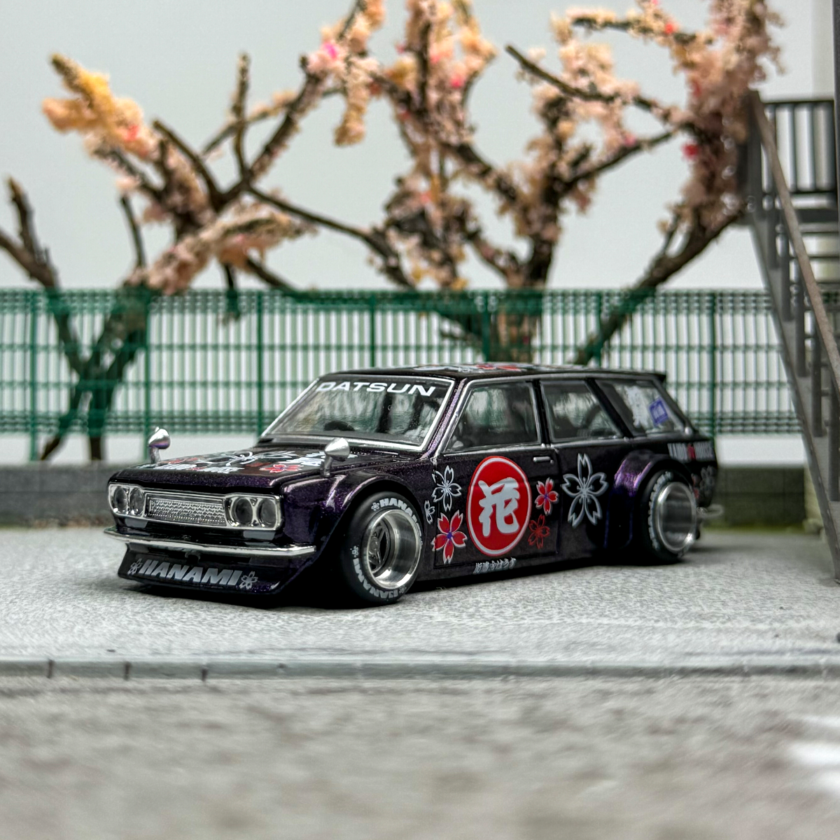 Kaido House MINIGT //114 1:64 Datsun 510 Wagon Hanam V3 Alloy car model