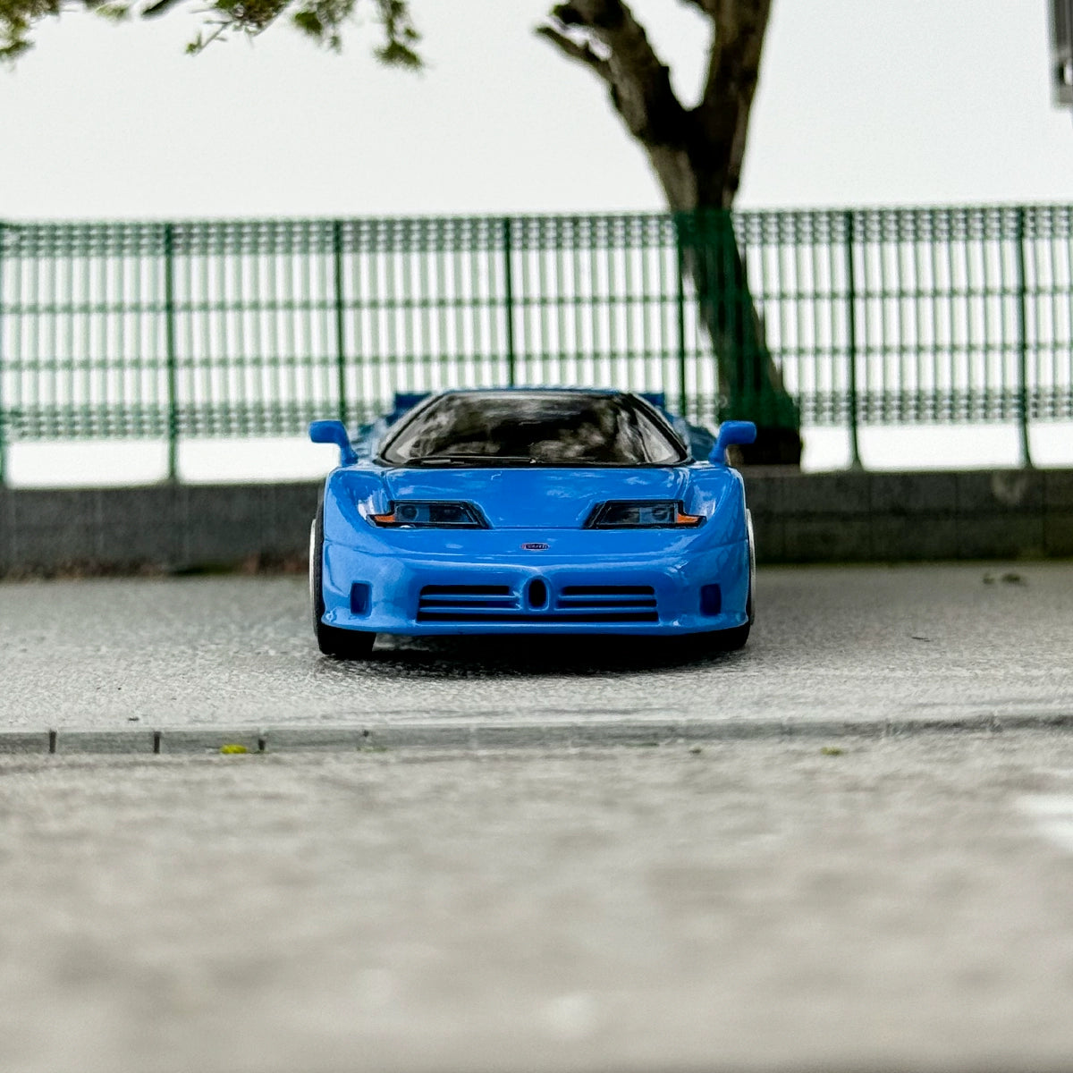 MINIGT #890 1:64 Bugatti EB110 Blue Super Alloy car model
