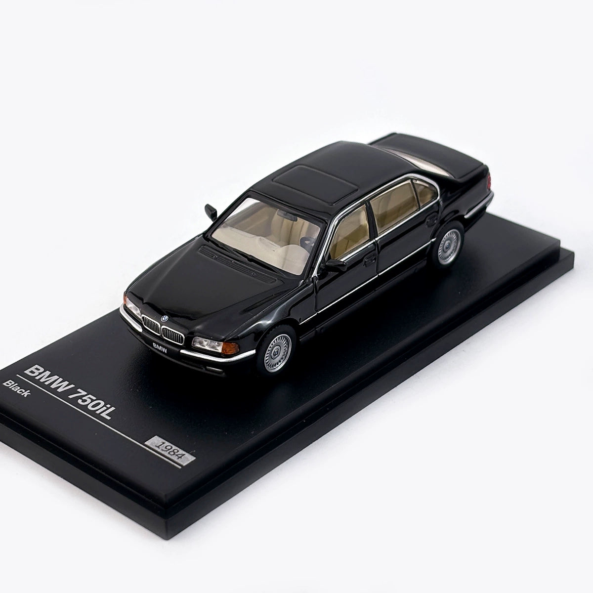 AR Almost Real 1:64 BMW 750il E38 Alloy car model