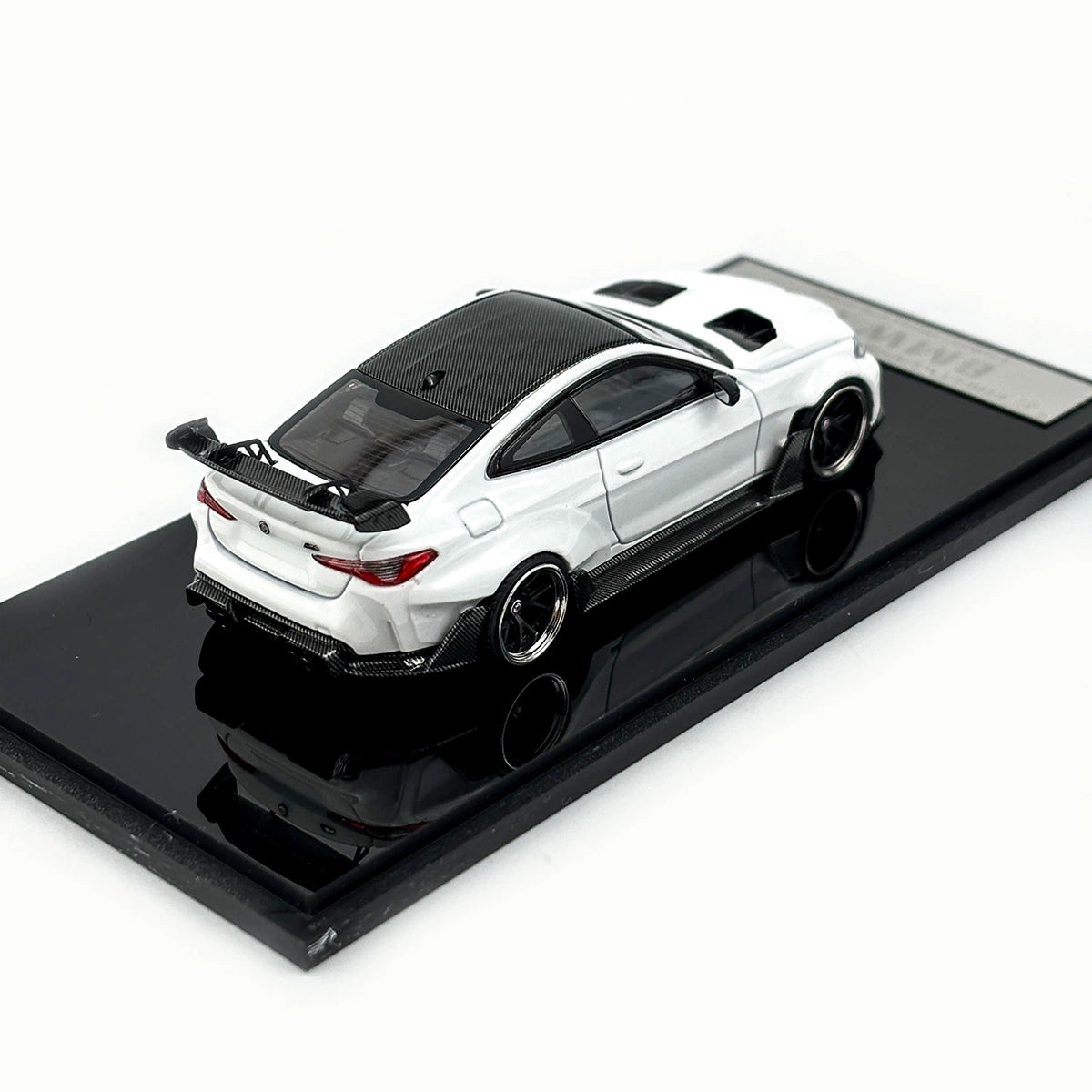 SW 1:64 BMW  M4 ADRO BODY KIT Alloy car model