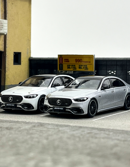 AR 1:64 Mercedes-Benz S63 E AMG Performance Alloy car model