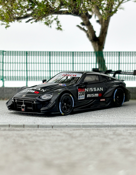 MINIGT 1:64 #755 Nissan Z GT500 230 Alloy car model