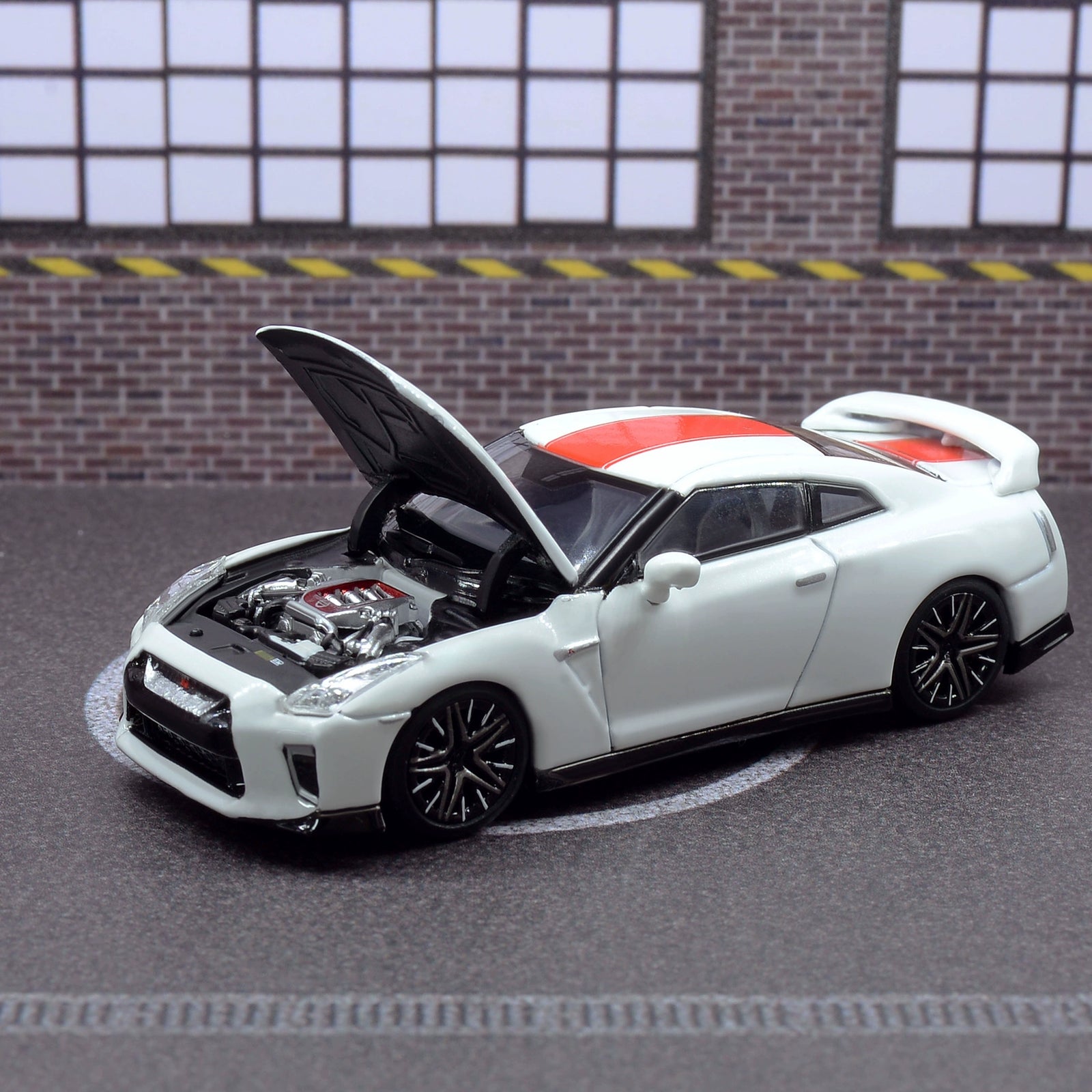 1:64 MH MOTORHELIX Nissan GT-R(R35) 50th Alloy car model