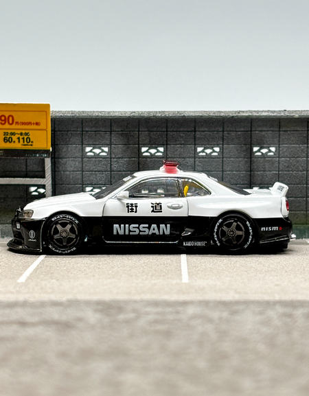 Kaido House MINIGT 1:64 //120 Nissan GTR R34 (Japan Police) Alloy car model