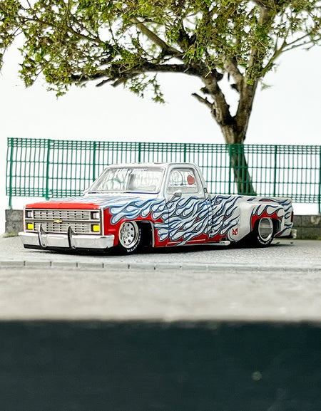 KAIDO HOUSE MINIGT 1:64 #157Chevrolet Solod Pickup Alloy car model