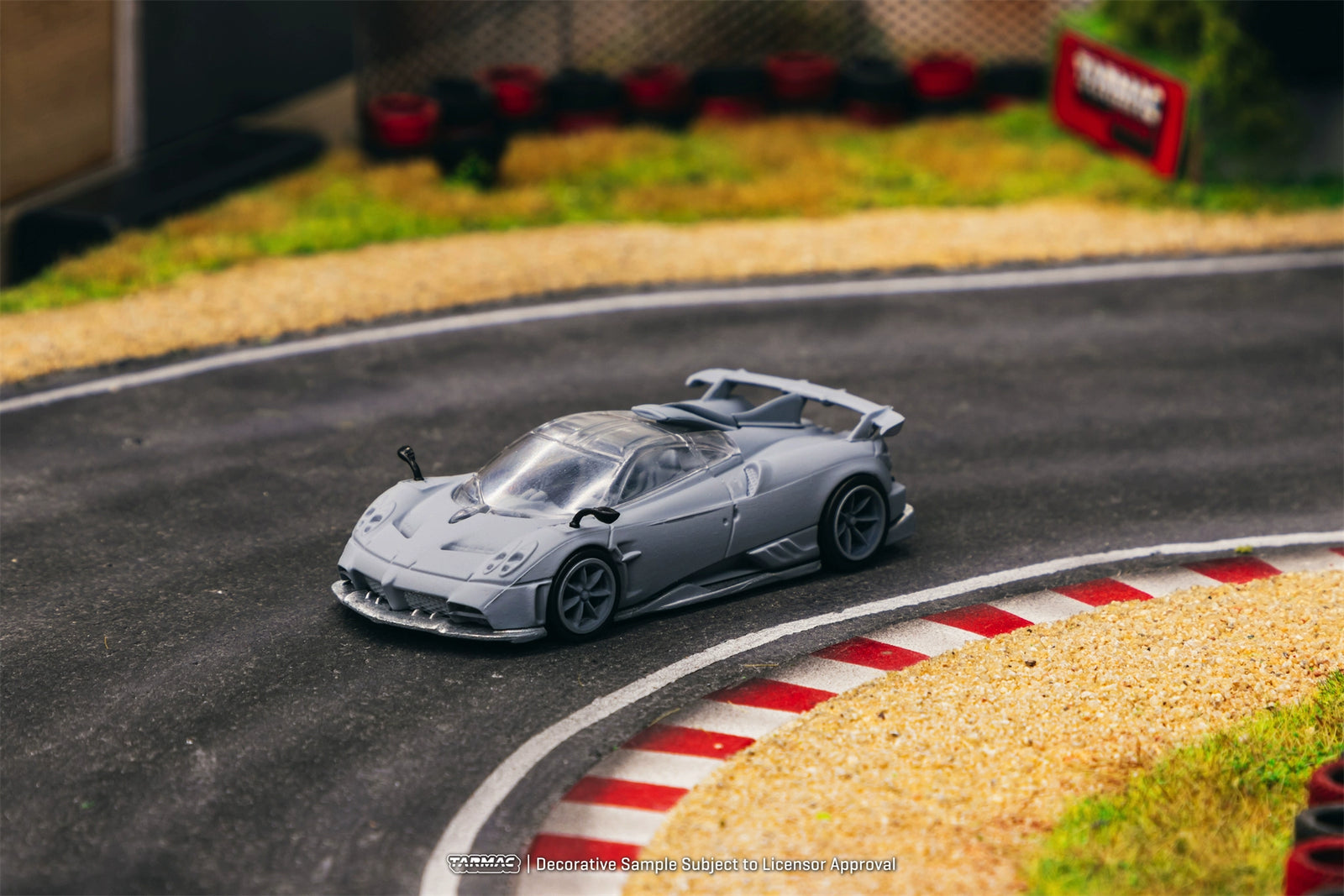 Tarmac Work 1:64 TW Imola Pagani  Alloy car model