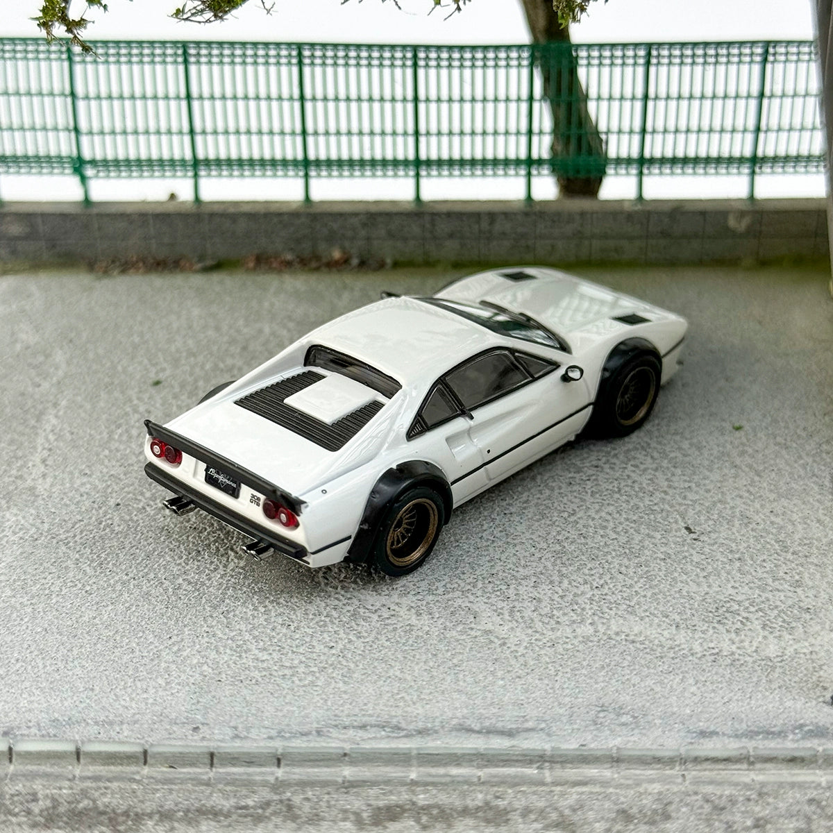 INNO 1:64 308GTB LBWK  Alloy car model