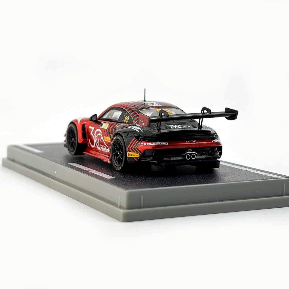 Tarmac Works 1:64 Porsche 911 GT3 R Macau GT Cup FIA Alloy car model