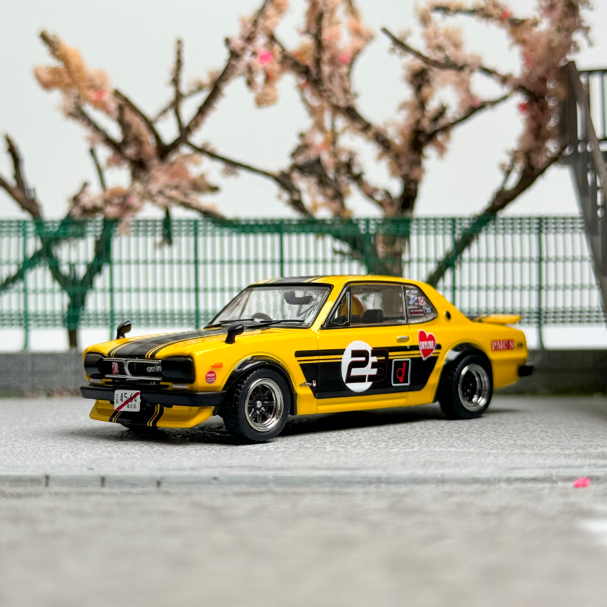 INNO 1:64 Nissan Skyline 2000 GT-R KPGC10 #23 Alloy car model