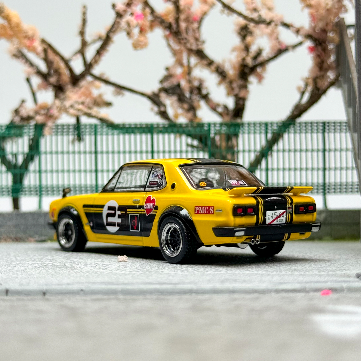 INNO 1:64 Nissan Skyline 2000 GT-R KPGC10 #23 Alloy car model