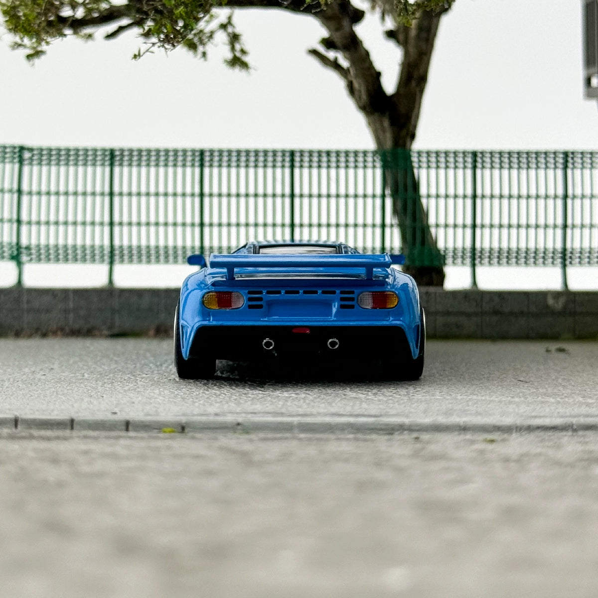 MINIGT #890 1:64 Bugatti EB110 Blue Super Alloy car model