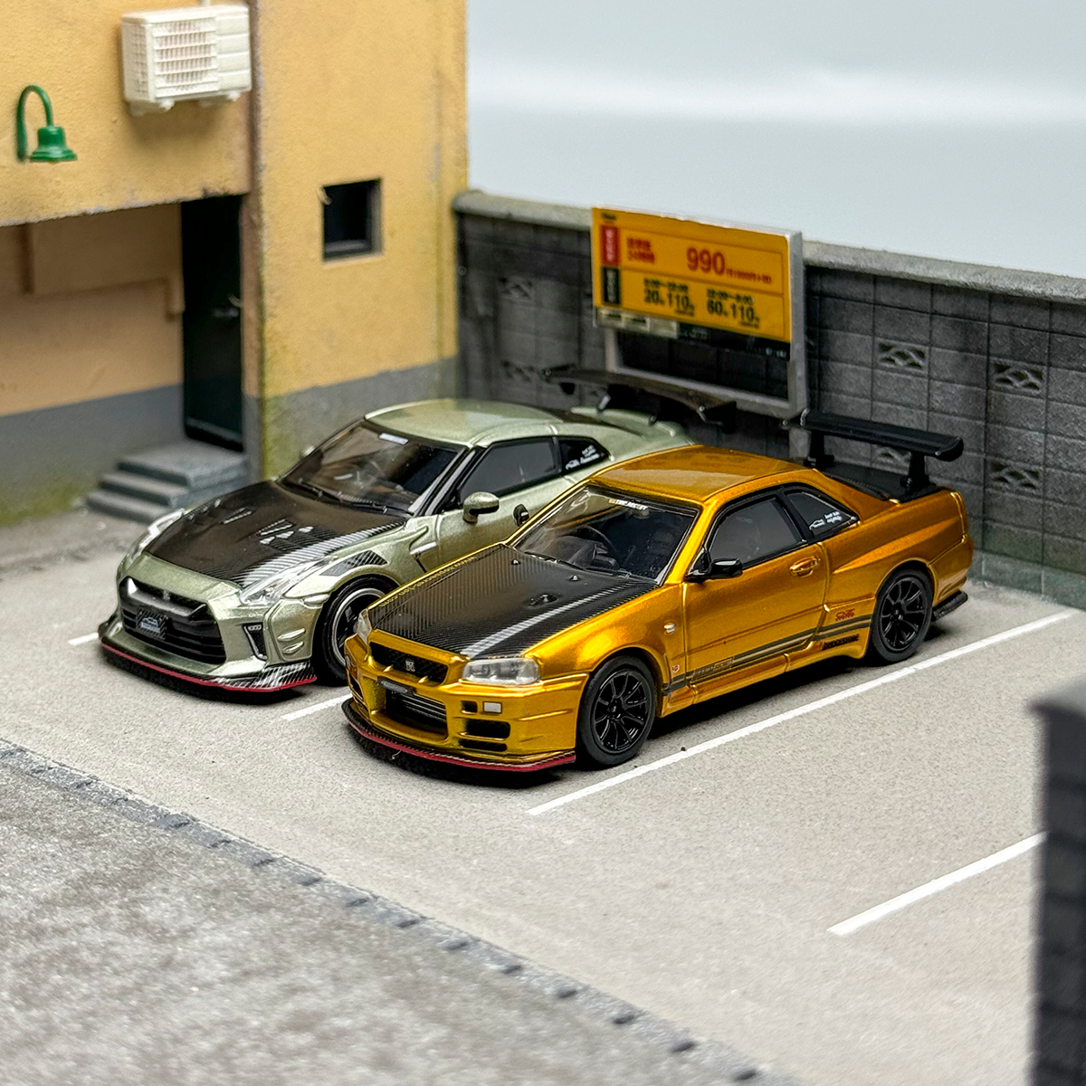 INNO 1:64 Nissan GT-R R34 R35 Malaysia Limited Edition, Simulation Car Model Alloy car model