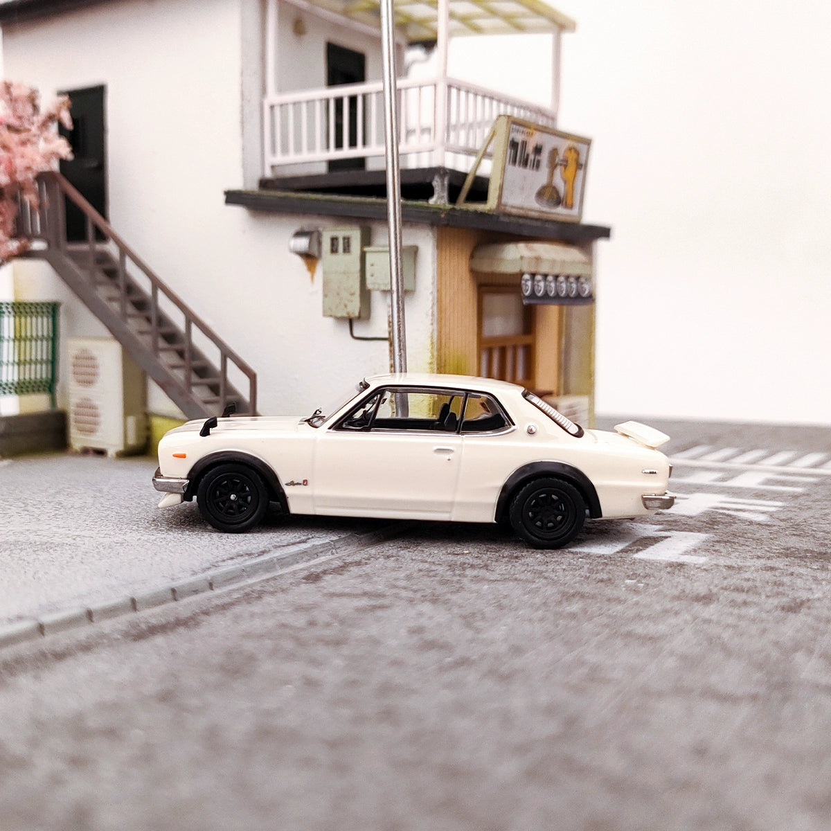 INNO 1:64 NISSAN SKYLINE 2000 GTR KPGC10 Alloy car model