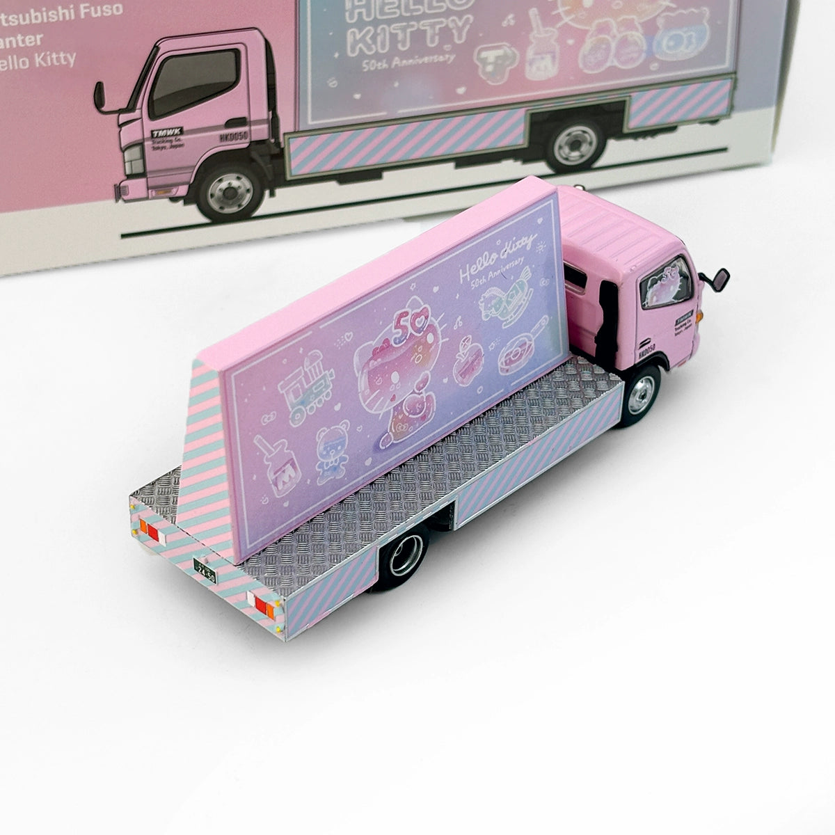 Tarmac Works 1:64 Mitsubishi Fuso Canter Hello Kitty Alloy car model