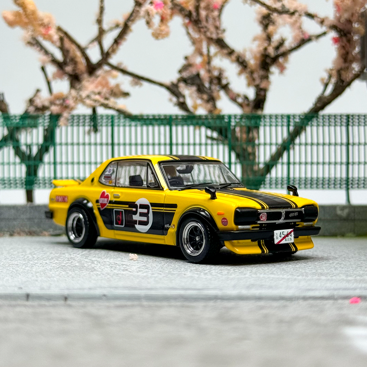 INNO 1:64 Nissan Skyline 2000 GT-R KPGC10 #23 Alloy car model