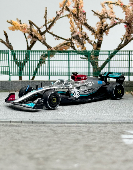TW Tarmac Works 1:64 Mercedes-Benz F1 W13 E Performance 63 Alloy car model