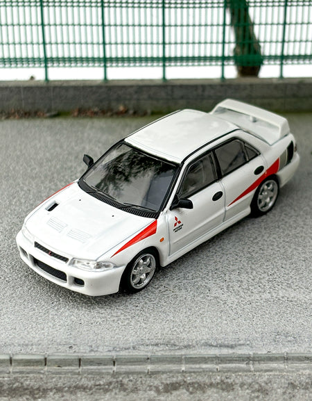 Tarmac Works TW 1:64 Mitsubishi Lancer RS Evolution Alloy car model