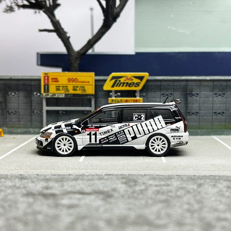 TARMAC WORKS 1:64 Mitsubishi Lancer Evolution Wagon Alloy car model