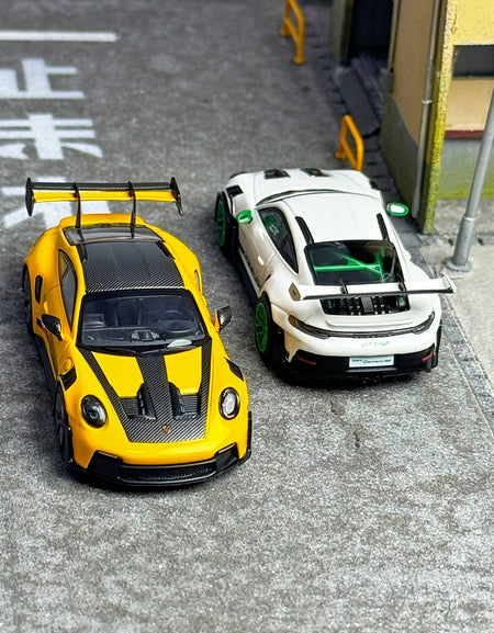 Tarmac Works 1:64 Porsche 911 992 GT3 RS Alloy car model