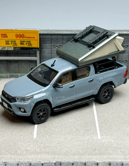TW 1:64 Toyota Hilux Pick-Up Alloy car model