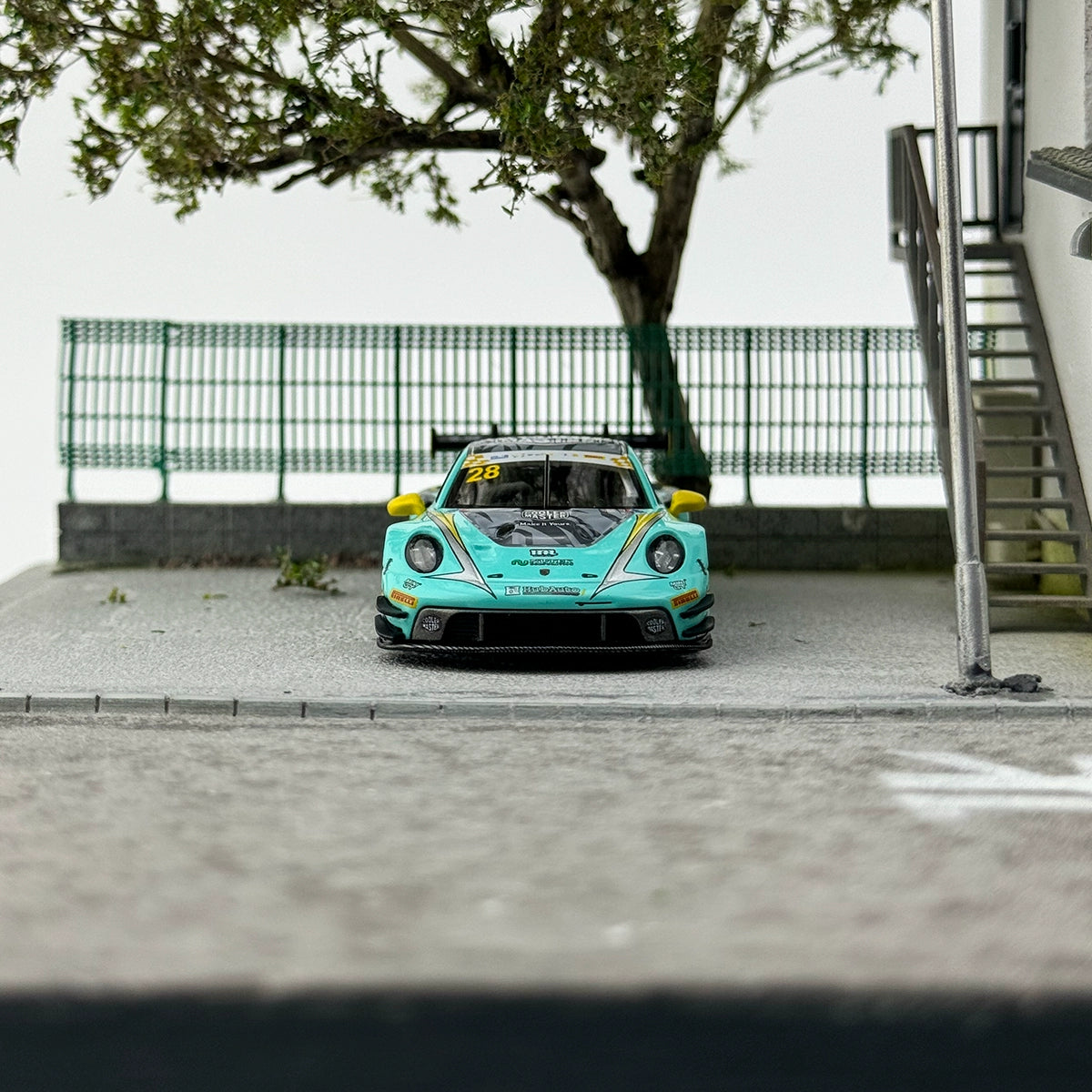 MINIGT 1:64 Porsche 911 GT3 R #804 HubAuto Racing Alloy car model