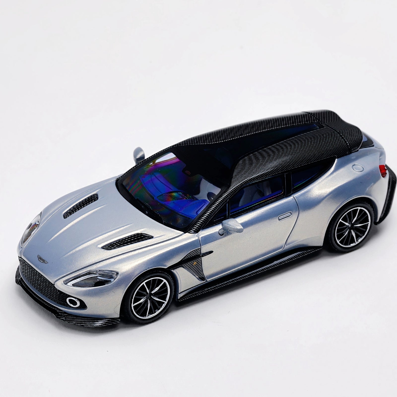 King Model 1:64 ASTON MARTIN Vanquish Zagato HEC Alloy car model