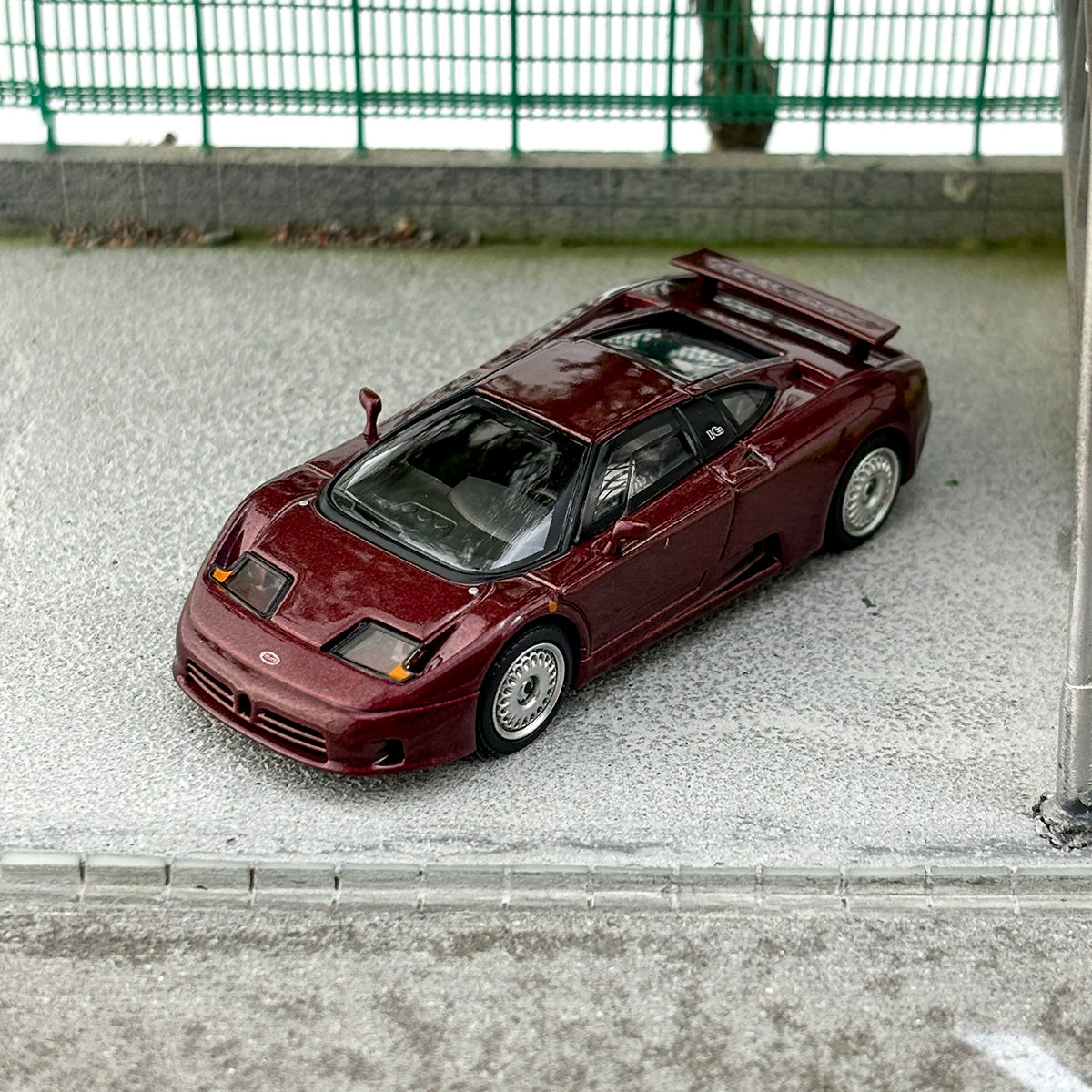 MINIGT 1:64 #806 Bugatti EB110 Dark Red Metailc Alloy car model
