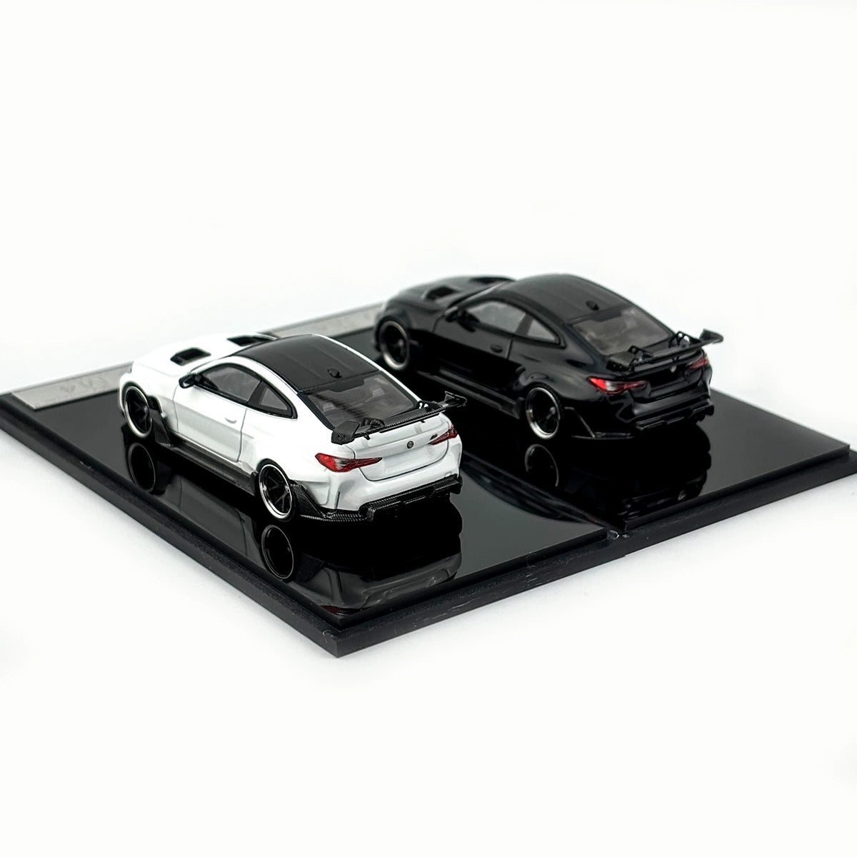 SW 1:64 BMW  M4 ADRO BODY KIT Alloy car model