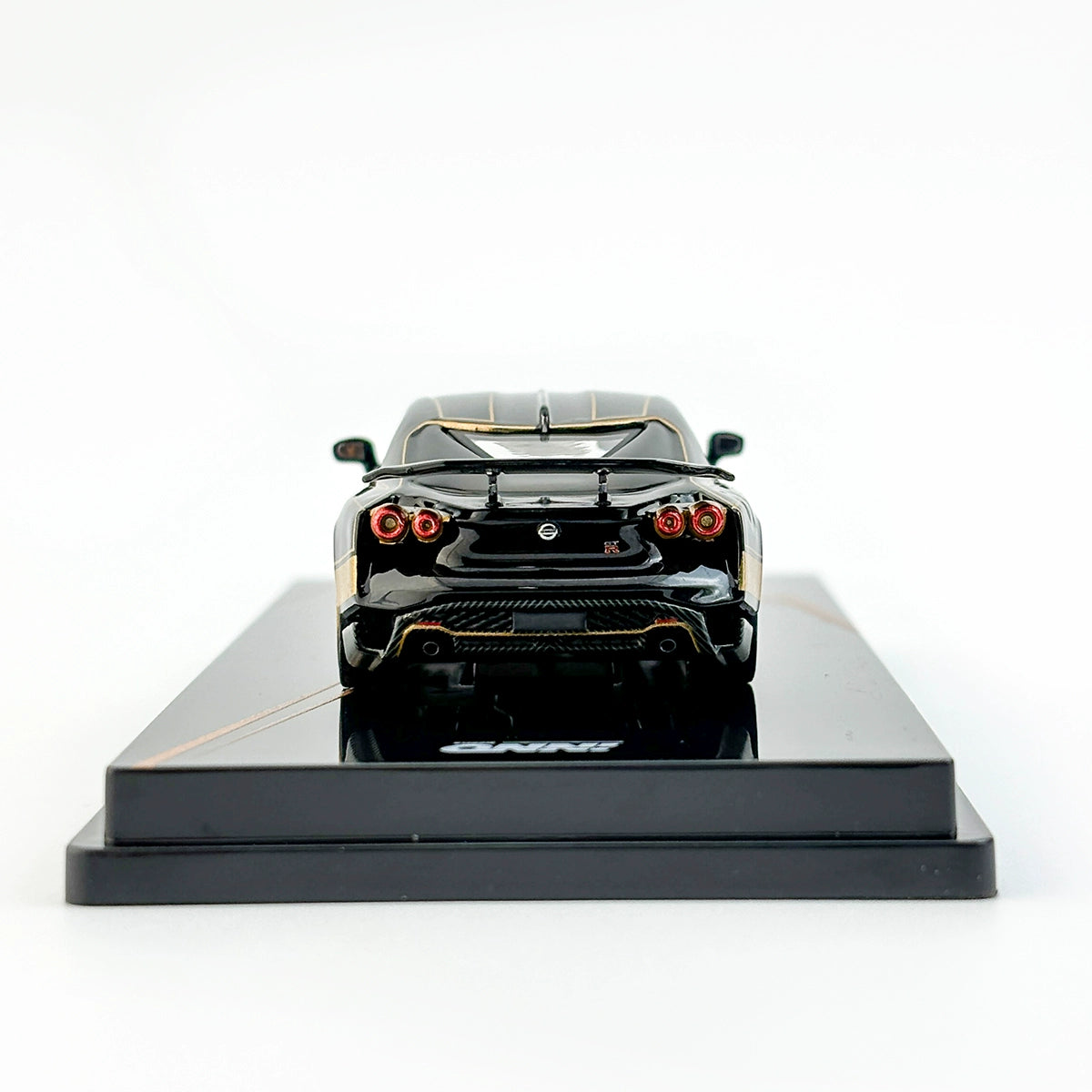 INNO 1:64 Nissan GTR-R50 50th BY ITALDESIGN Alloy car model