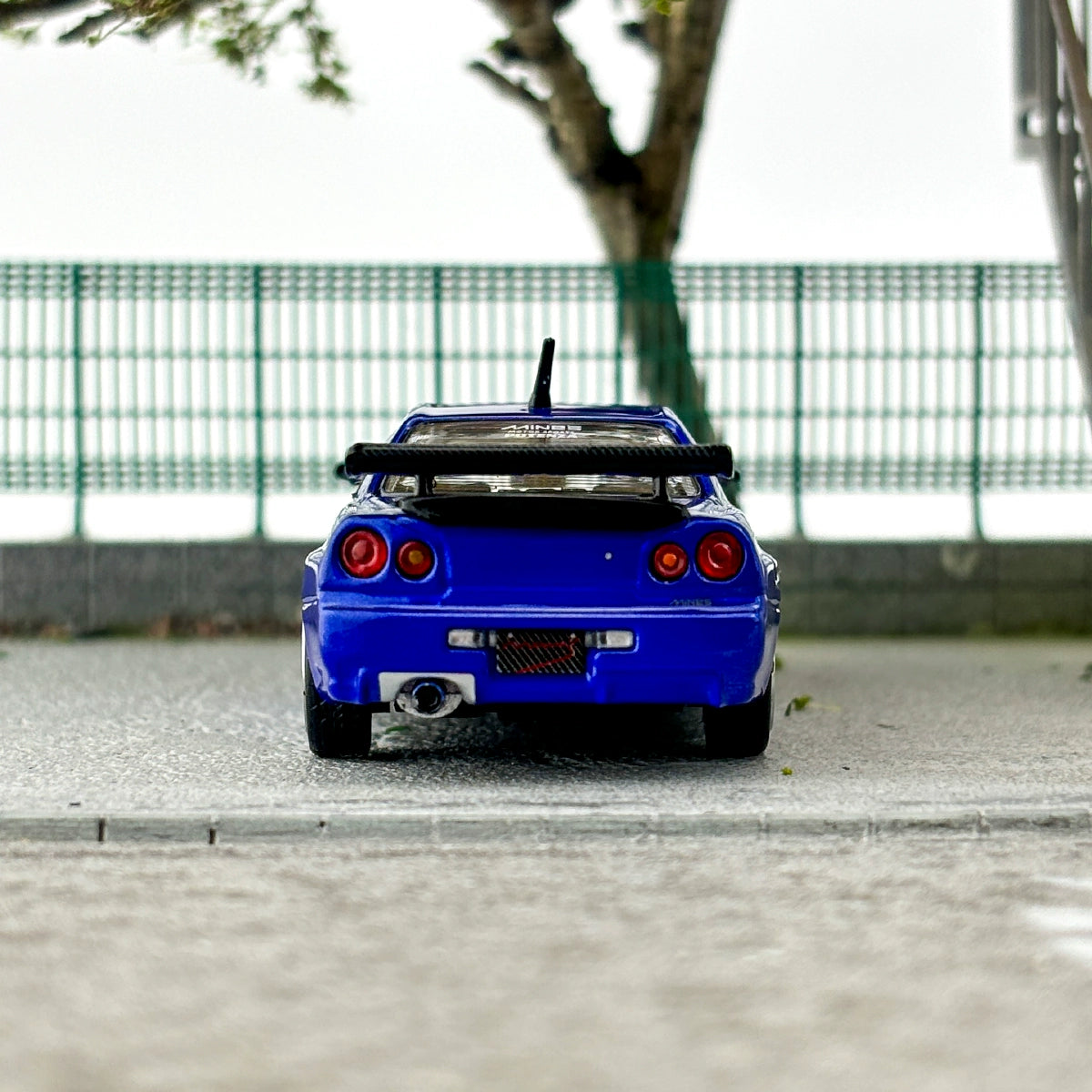 INNO 1:64 NISSAN SKYLINE GT-R (R34) V-SPEC TUNED BY“MINE'S”Alloy car model