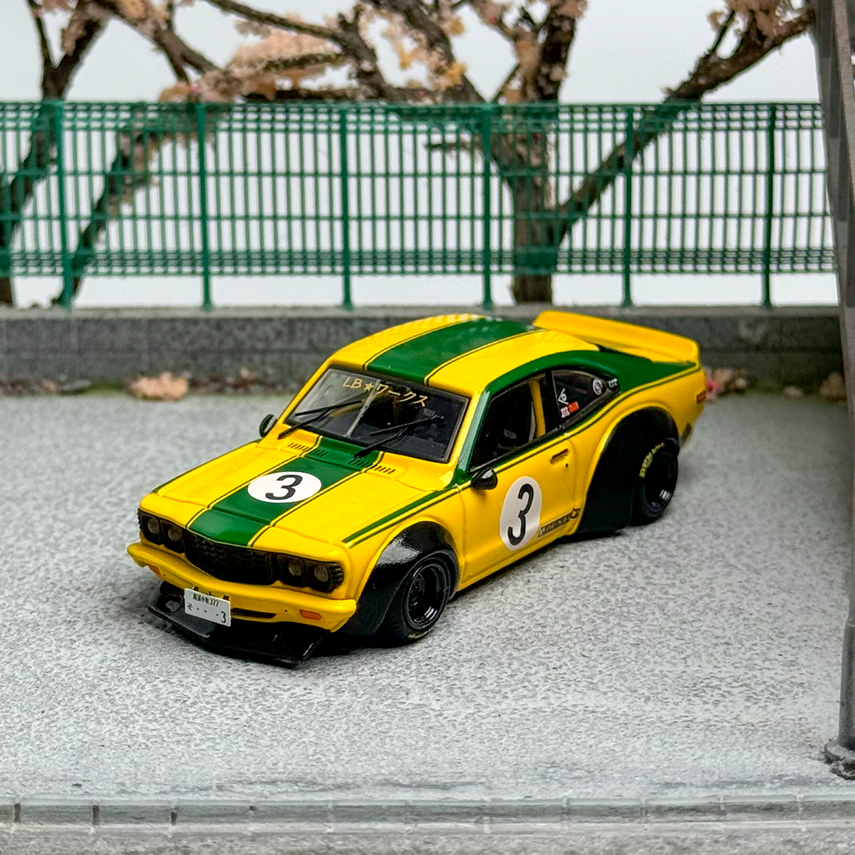 INNO 1:64 LBWK MAZDA RX3 SAVANNA Alloy car model