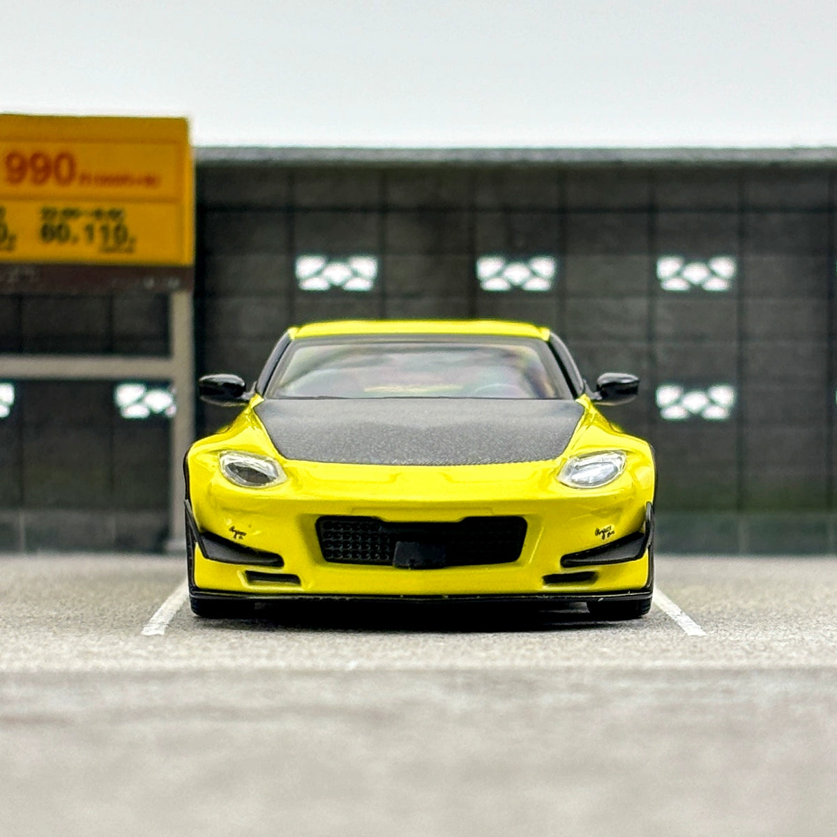 MINIGT 1:64 #752 Nissan Z Pandem Ikazuchi Yellow  Alloy car model