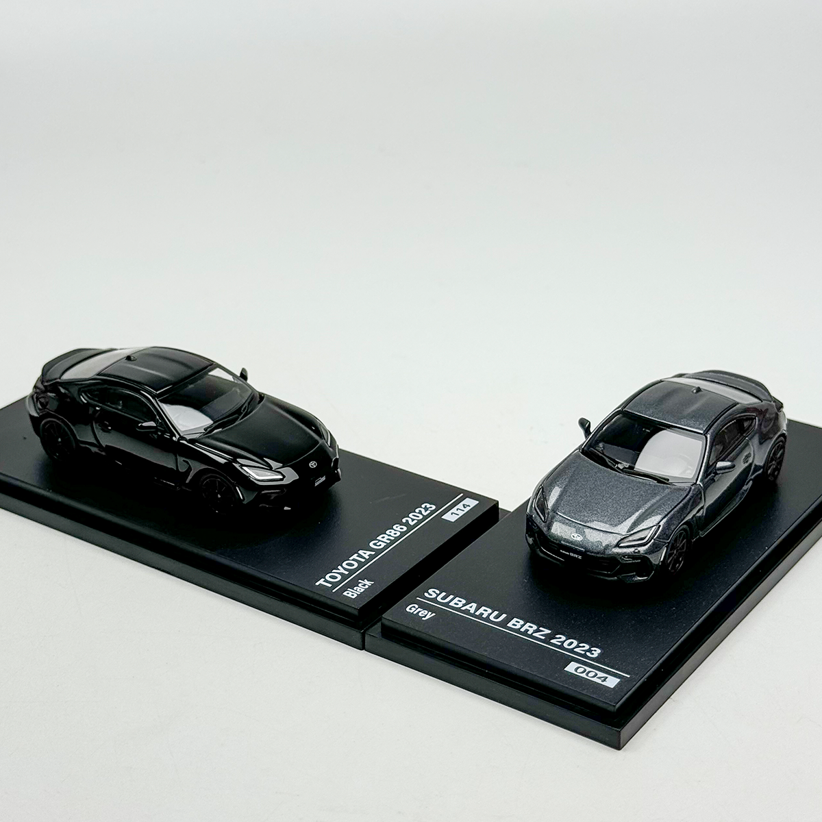 AR box 1:64 Toyota GR86 / Subaru BRZ 2023 Alloy car model