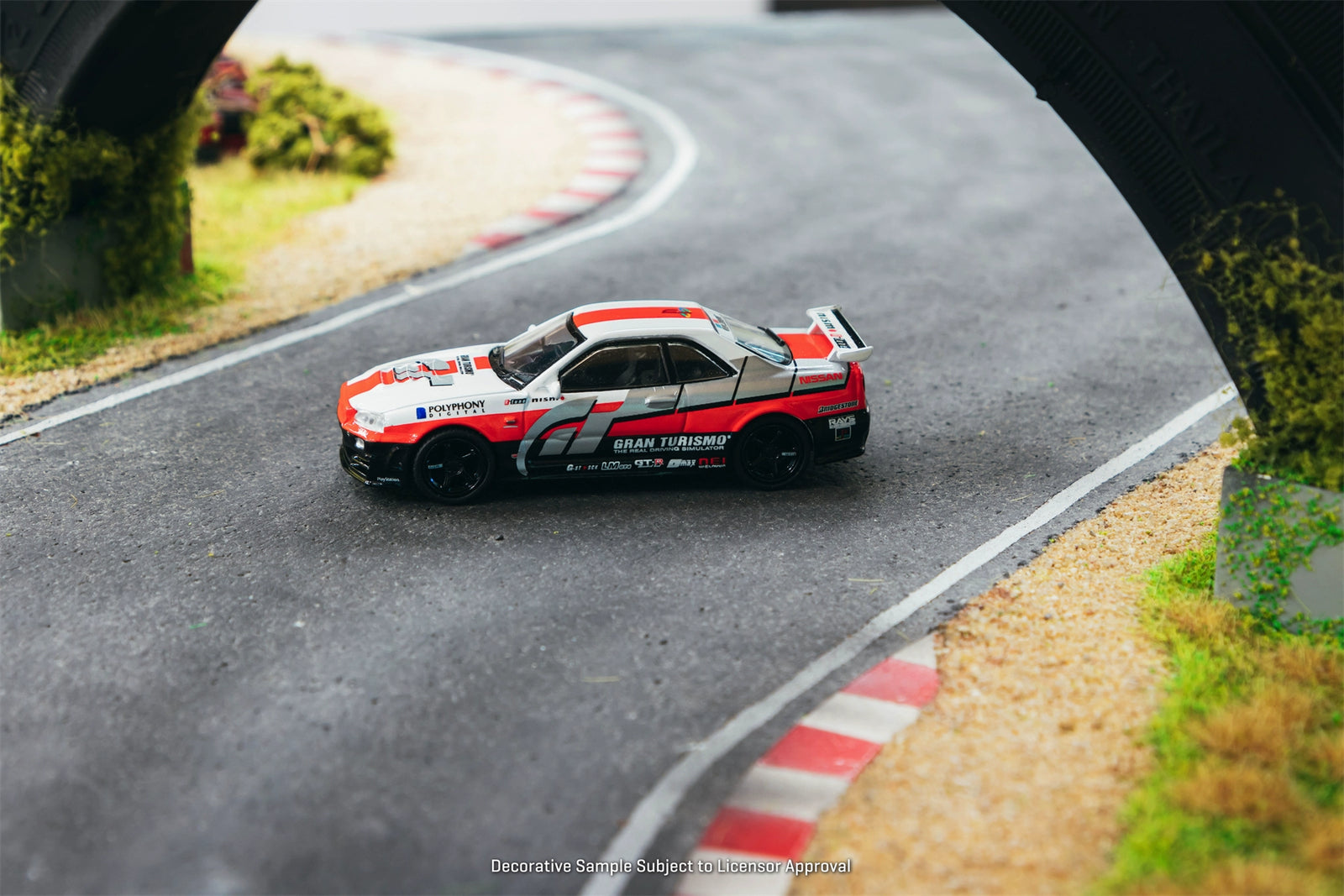 Tarmac Works 1:64 TW Nissan GTR34 Z tune GT Alloy car model