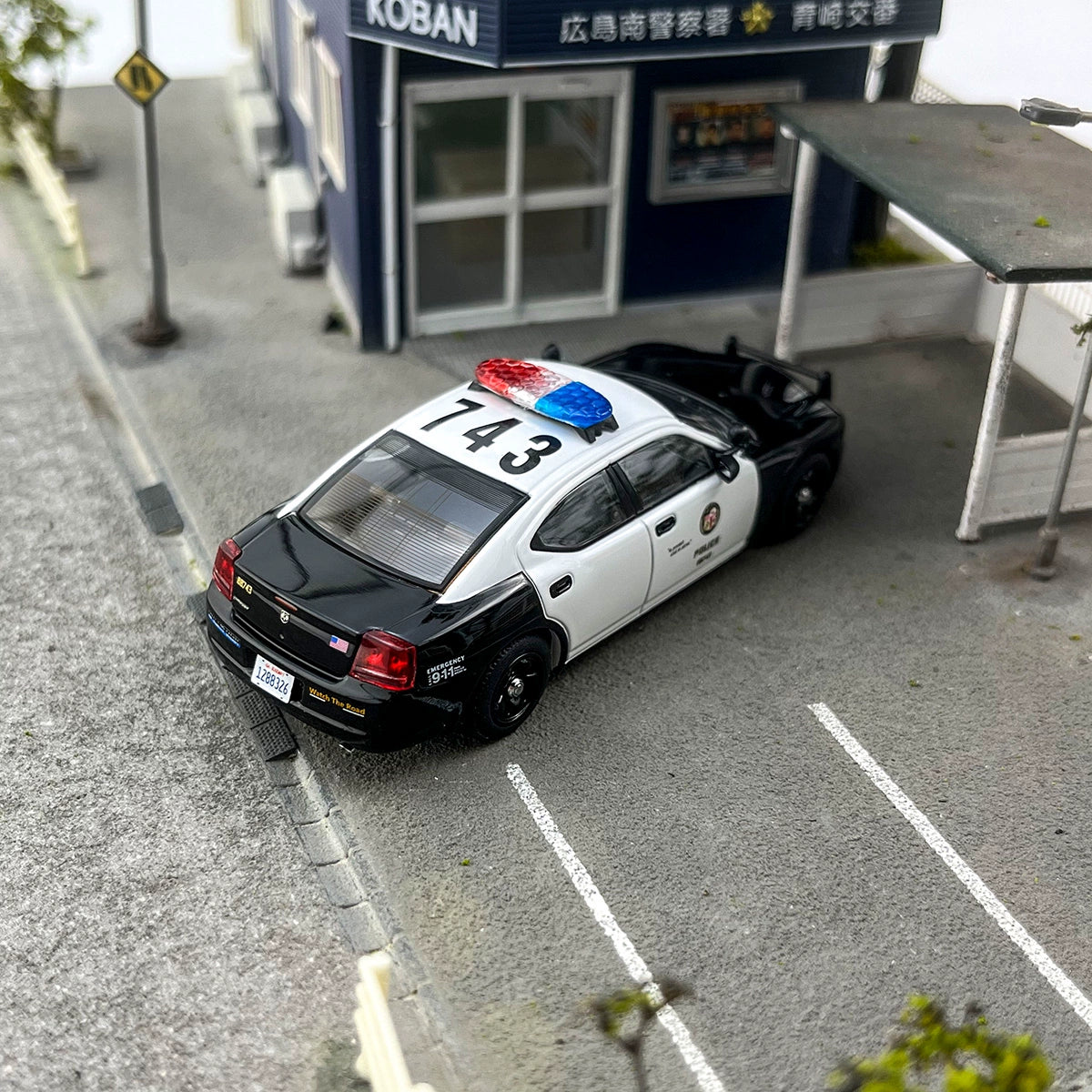 Rollin 1:64  Dodge Charger LAPD Alloy car model