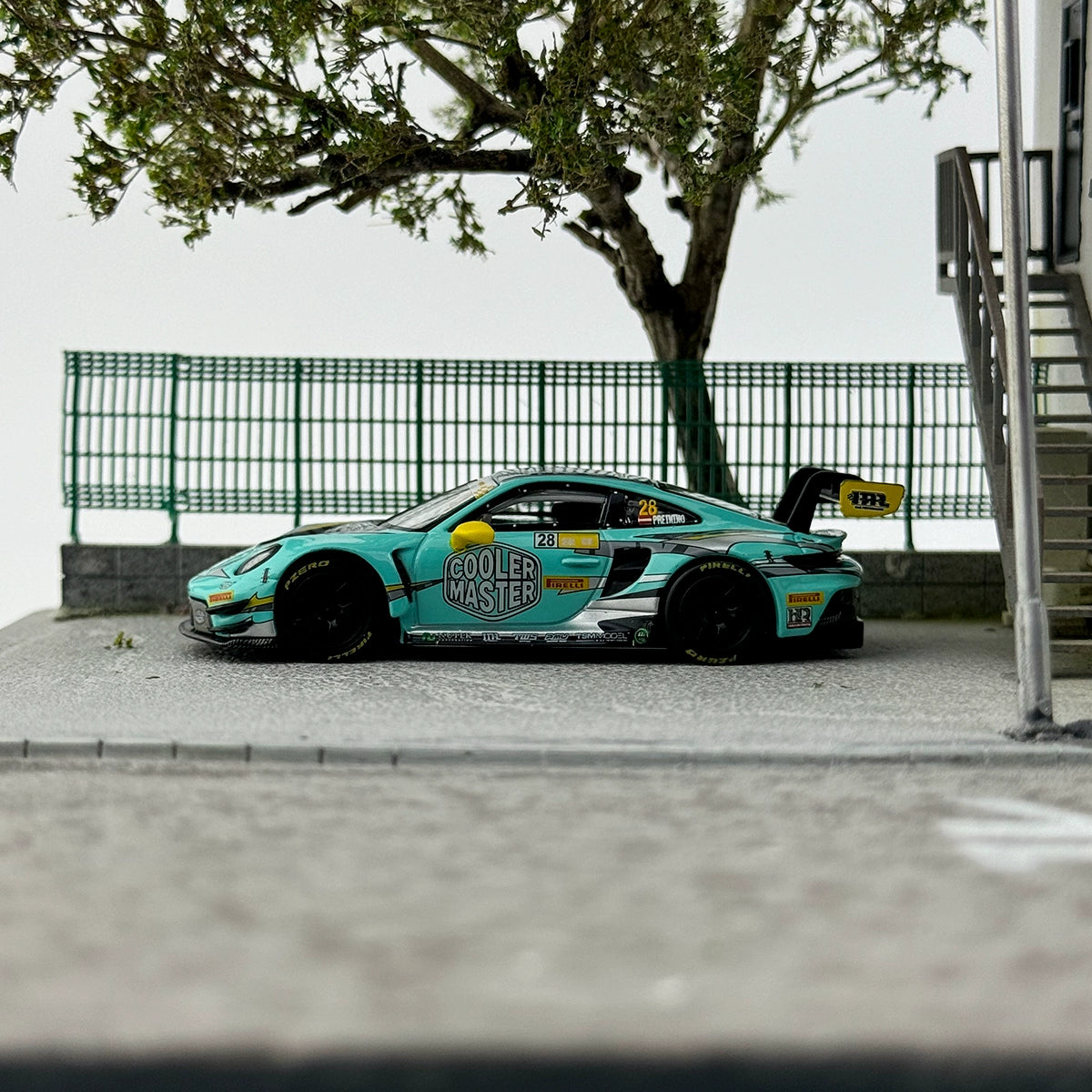 MINIGT 1:64 Porsche 911 GT3 R #804 HubAuto Racing Alloy car model