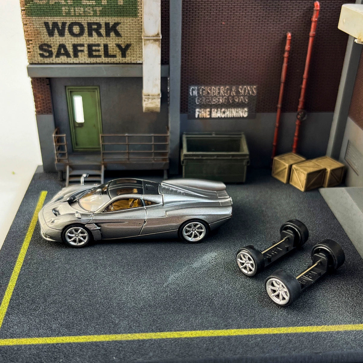 CM 1:64 Pagani Huayara Codalunga HEC Alloy car model